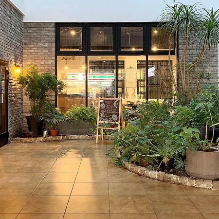 Backpacker 41 Hostel - Taichung Exterior photo