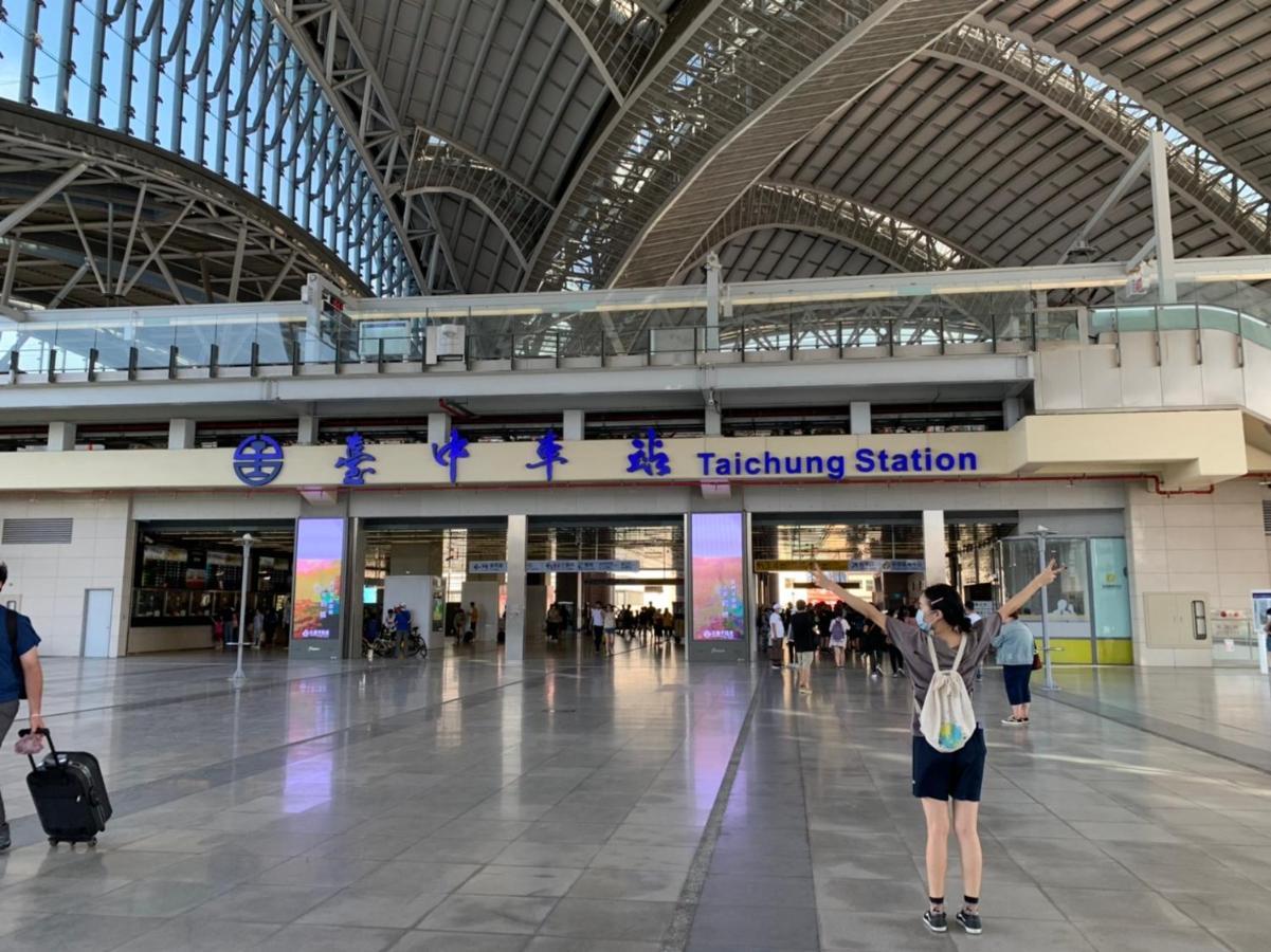 Backpacker 41 Hostel - Taichung Exterior photo