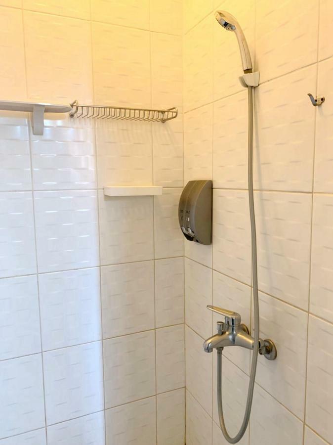 Backpacker 41 Hostel - Taichung Exterior photo