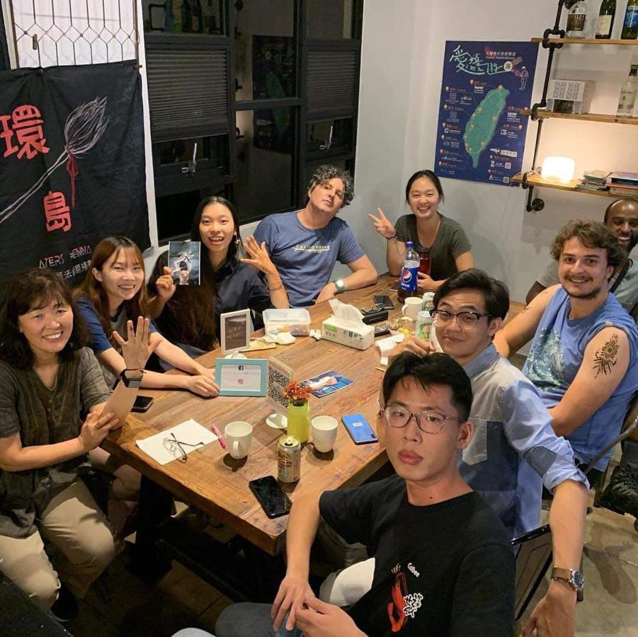 Backpacker 41 Hostel - Taichung Exterior photo