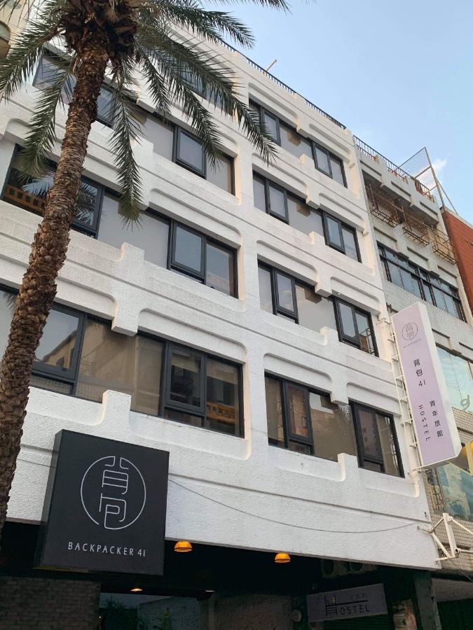 Backpacker 41 Hostel - Taichung Exterior photo